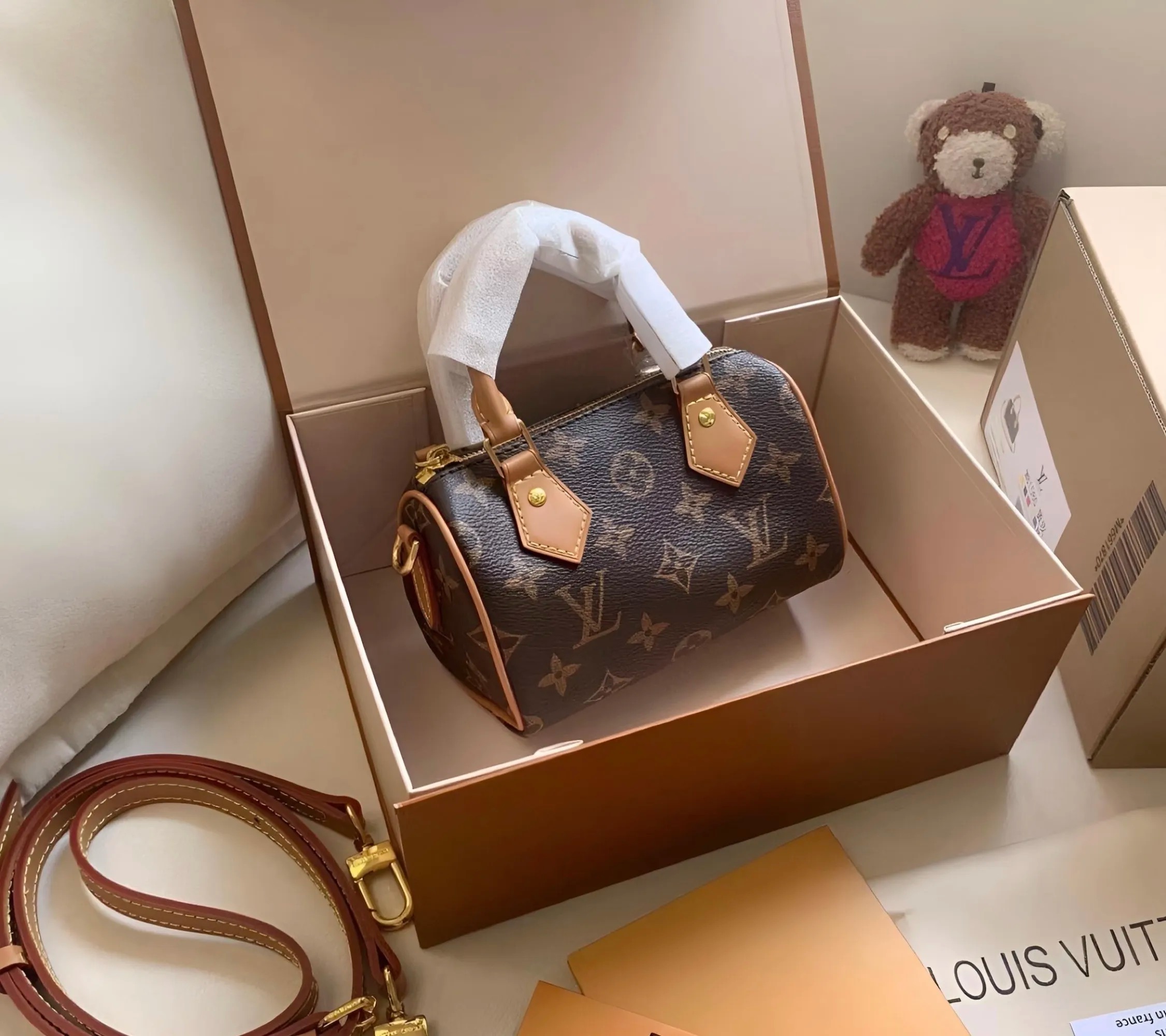 Louis Vuitton Speedy